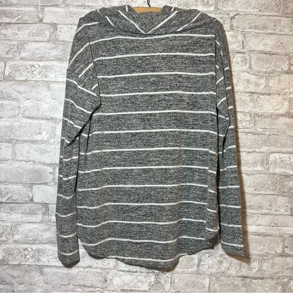 LUCKY BRAND Black, White and Grey Striped Women’s Long Sweater Size‎ S - Picture 2 of 7